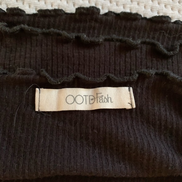 Crop Top - Picture 4 of 4